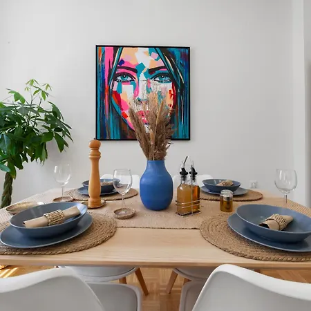 Cozy - Lage - Kingsize Betten - Parkplatz - Balkon - Netflix Apartment