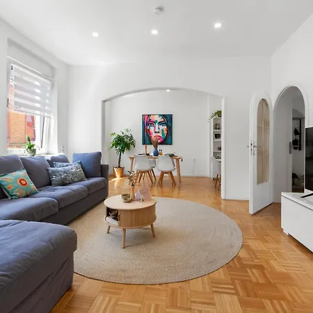 Cozy - Lage - Kingsize Betten - Parkplatz - Balkon - Netflix * 阿沙芬堡