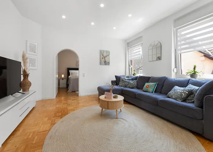 Cozy - Lage - Kingsize Betten - Parkplatz - Balkon - Netflix 阿沙芬堡
